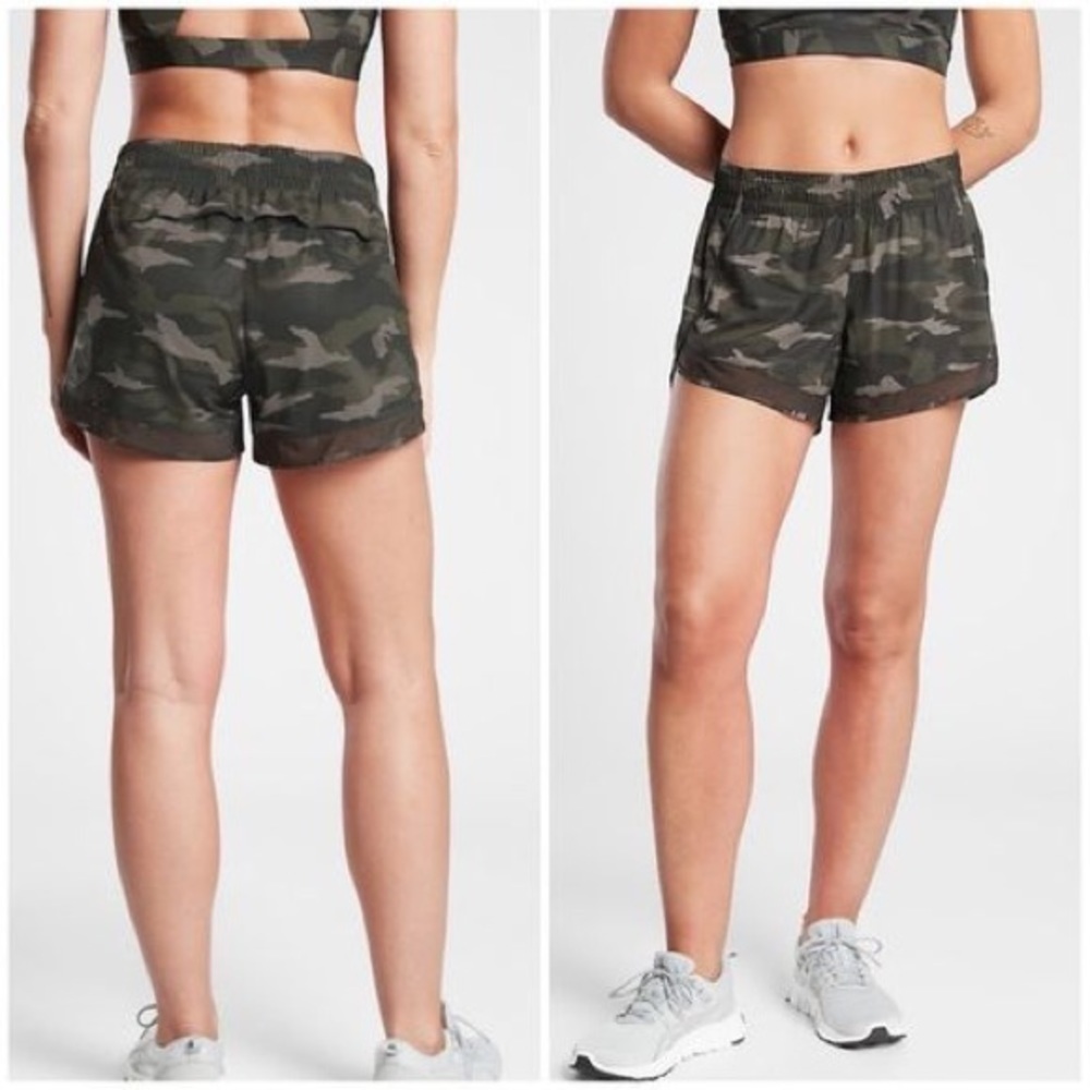 NWT ATHLETA Printed Mesh Racer Run Short 4” Size XL